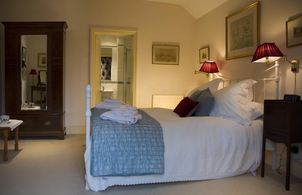 Rookwood Farmhouse B&B Ньюбери Экстерьер фото